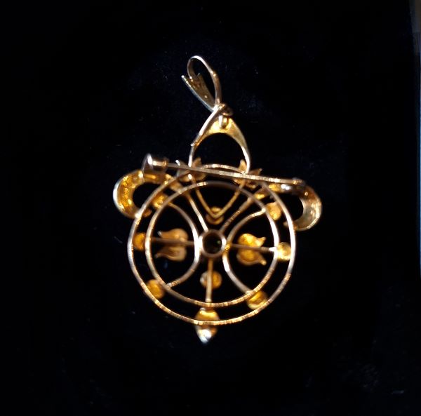 brooch bach
