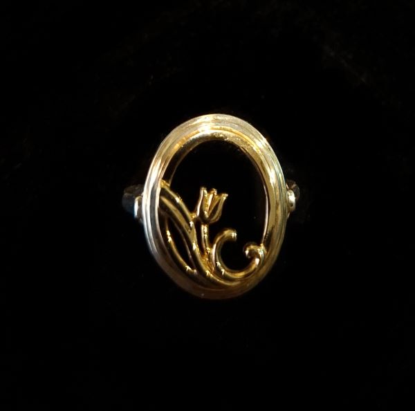 Tulip Onyx Ring